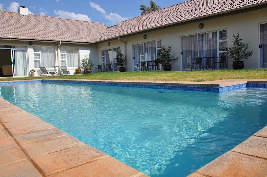 Amohela Guesthouse Midrand Zewnętrze zdjęcie