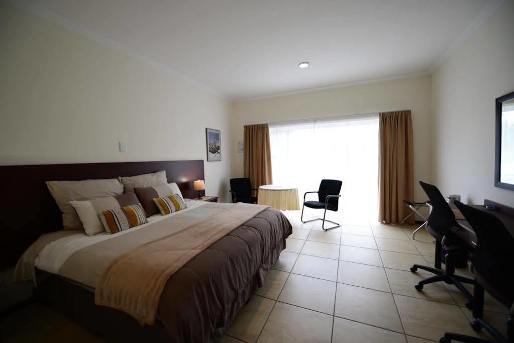 Amohela Guesthouse Midrand Zewnętrze zdjęcie